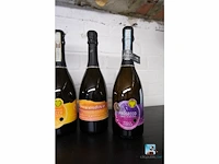 Set met flessen likeur en mousserende dranken - afbeelding 2 van  9