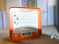 Set met flessen wijn en dozen thee - afbeelding 10 van  10