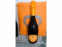 Set met flessen wijn en prosecco - afbeelding 2 van  9