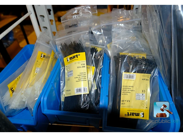 Set met gereedschap en verbruiksartikelen voor de bouw - afbeelding 6 van  10