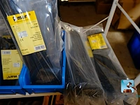 Set met gereedschap en verbruiksartikelen voor de bouw - afbeelding 7 van  10