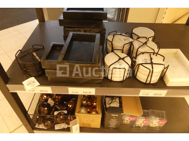 Set met huishoudelijke en decoratieve artikelen - afbeelding 8 van  17