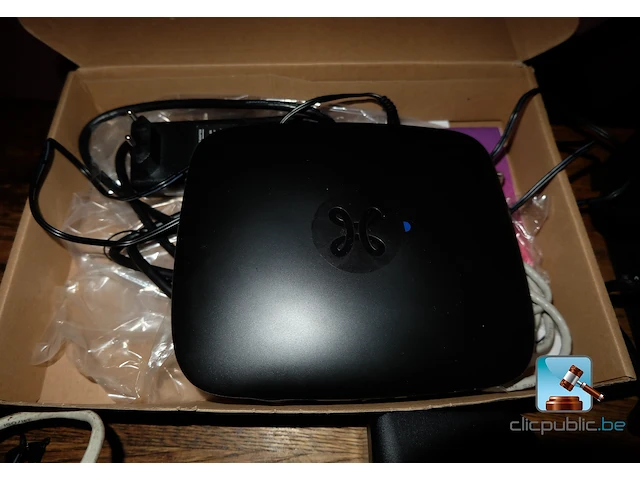 Set met kassa- en internetapparatuur - afbeelding 4 van  21