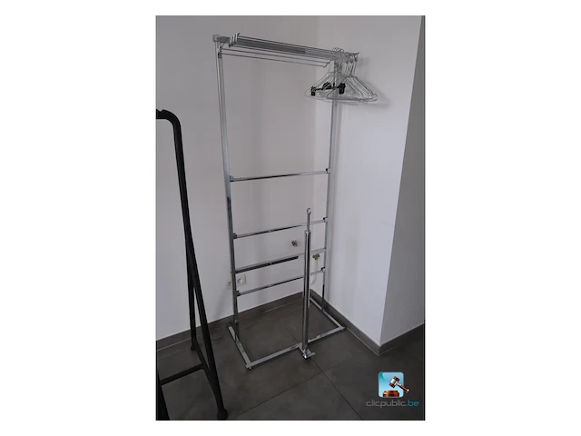 Set met kledingrekken en een plank - afbeelding 7 van  9