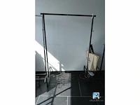 Set met kledingrekken en planken - afbeelding 5 van  7