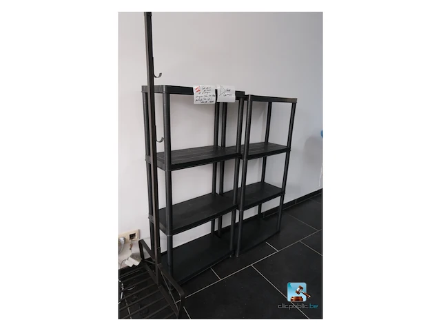 Set met kledingrekken en planken - afbeelding 7 van  7