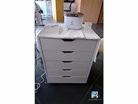 Set met meubilair en manicurebenodigdheden - afbeelding 5 van  19
