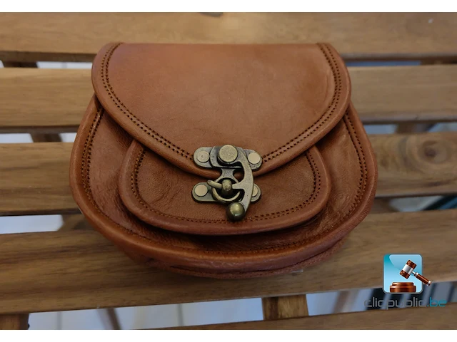 Set met tassen en sieraden - afbeelding 4 van  9