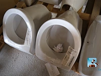 Set met urinoirs en toiletten - afbeelding 6 van  9