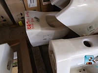 Set met urinoirs en toiletten - afbeelding 9 van  9