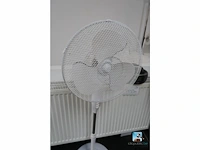 Set met ventilatoren en radio - afbeelding 2 van  7