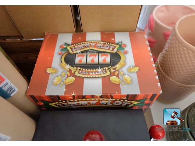 Set met verbruiksartikelen en spellen - afbeelding 27 van  34