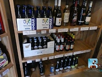 Set met wijn- en bierflessen - afbeelding 1 van  9