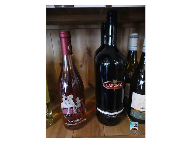Set met wijn- en bierflessen - afbeelding 4 van  9