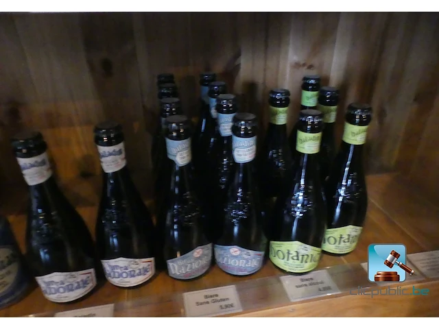 Set met wijn- en bierflessen - afbeelding 8 van  9
