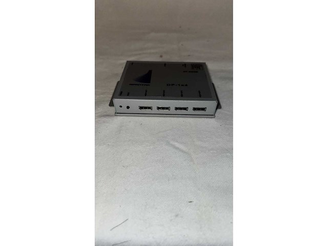 Set of 3 distribution amplifier 1 : 4 dp1.2 - afbeelding 3 van  3