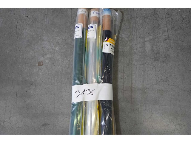 Set of e-colour+: 243 - 130 - 711 - afbeelding 1 van  1