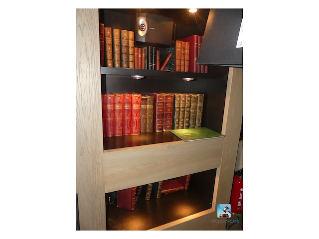 Set oude, gebonden boeken - afbeelding 1 van  13