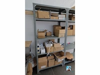 Set planken zonder inhoud - afbeelding 4 van  10