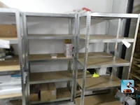 Set planken zonder inhoud - afbeelding 2 van  6