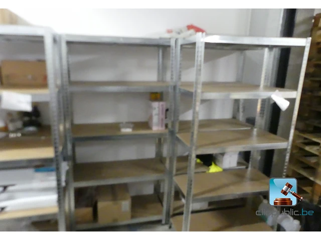 Set planken zonder inhoud - afbeelding 2 van  6
