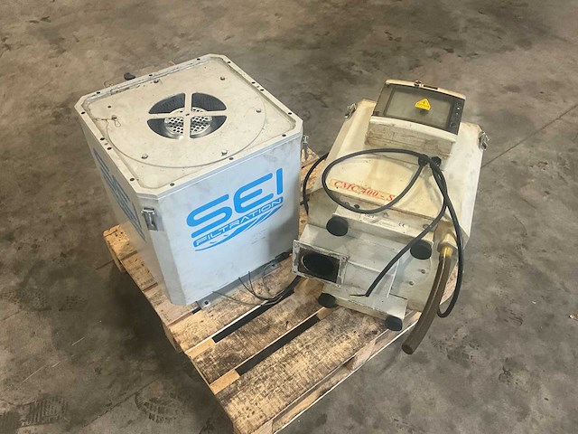 Set professionele industriële olienevel-/dampafzuigers en koelvloeistoffilters - afbeelding 8 van  18