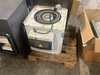 Set professionele industriële olienevel-/dampafzuigers en koelvloeistoffilters - afbeelding 16 van  18