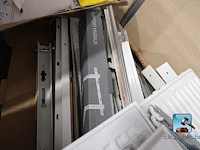 Set radiatoren met bevestigingsmateriaal - afbeelding 2 van  9