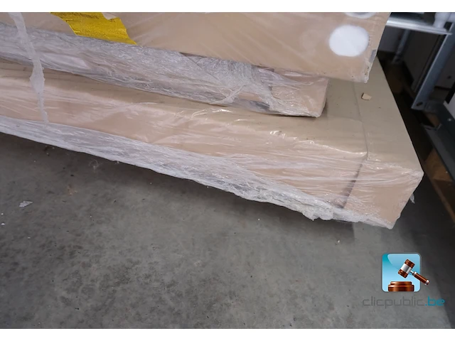 Set radiatoren met bevestigingsmateriaal - afbeelding 8 van  9