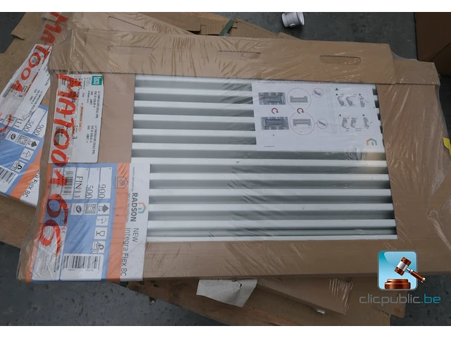 Set radiatoren met toebehoren - afbeelding 3 van  10