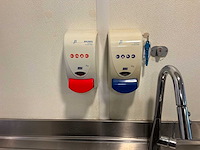 Set roestvrijstalen tafels horeca - afbeelding 2 van  3