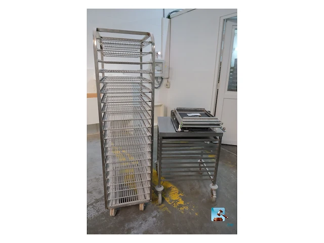 Set roestvrijstalen trolleys - afbeelding 1 van  11