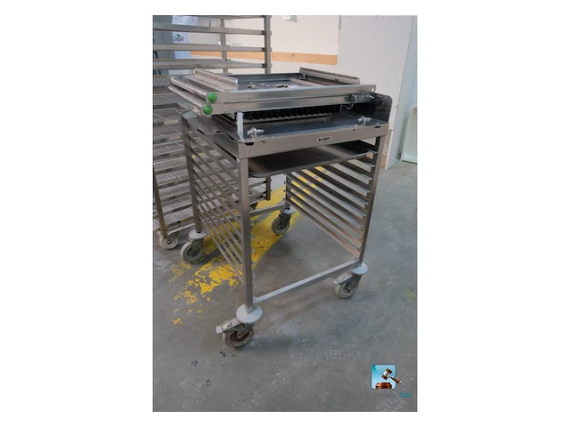 Set roestvrijstalen trolleys - afbeelding 9 van  11