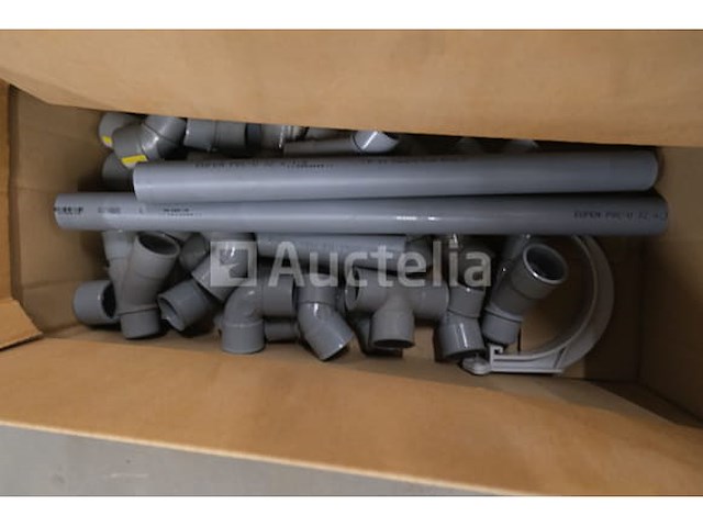 Set sanitaire voorzieningen en accessoires - afbeelding 9 van  15