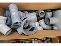 Set sanitaire voorzieningen en accessoires - afbeelding 11 van  15