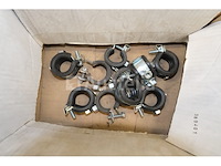 Set sanitaire voorzieningen en accessoires - afbeelding 12 van  15