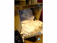 Set serviesgoed en serviesbenodigdheden - afbeelding 7 van  18