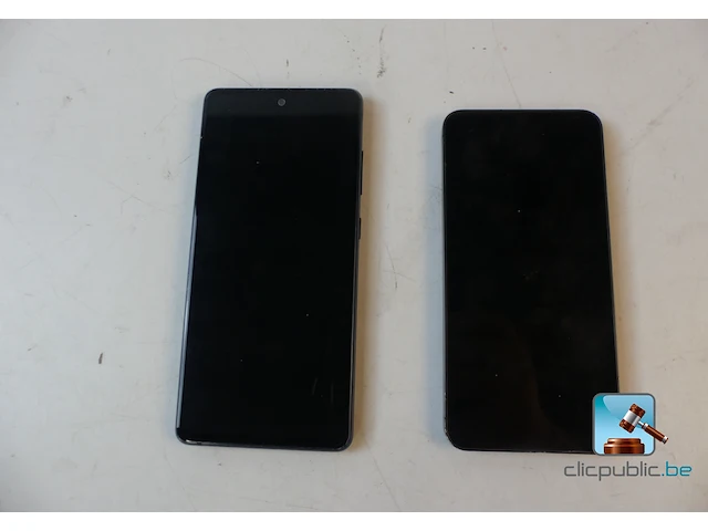 Set smartphones met toetsenbord - afbeelding 5 van  12