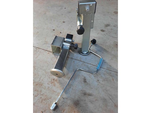 Set steunpoten en zwengel nieuw - afbeelding 1 van  1