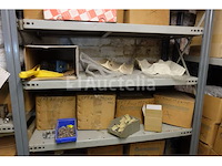 Set stijlen en diverse beslagen - afbeelding 3 van  18