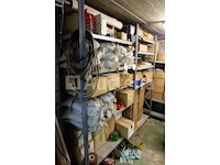 Set stijlen en diverse beslagen - afbeelding 11 van  18