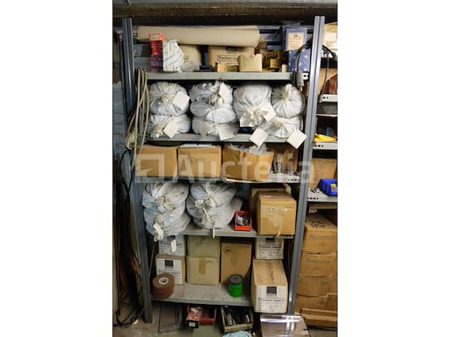 Set stijlen en diverse beslagen - afbeelding 13 van  18