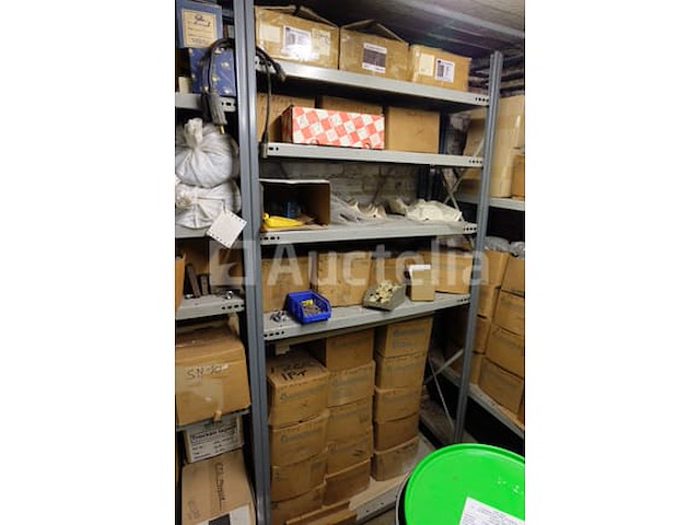 Set stijlen en diverse beslagen - afbeelding 14 van  18