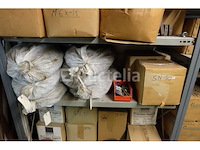 Set stijlen en diverse beslagen - afbeelding 17 van  18