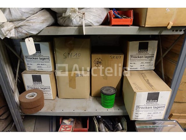 Set stijlen en diverse beslagen - afbeelding 18 van  18