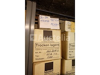 Set stijlen en diverse beslagen - afbeelding 7 van  21