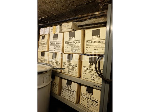 Set stijlen en diverse beslagen - afbeelding 18 van  21