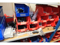 Set stroomonderbrekers en diverse elektrische accessoires - afbeelding 27 van  32