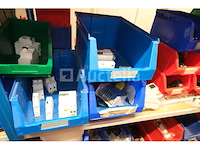 Set stroomonderbrekers en diverse elektrische accessoires - afbeelding 28 van  32