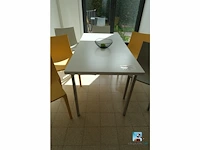 Set tafel en stoelen - afbeelding 2 van  7